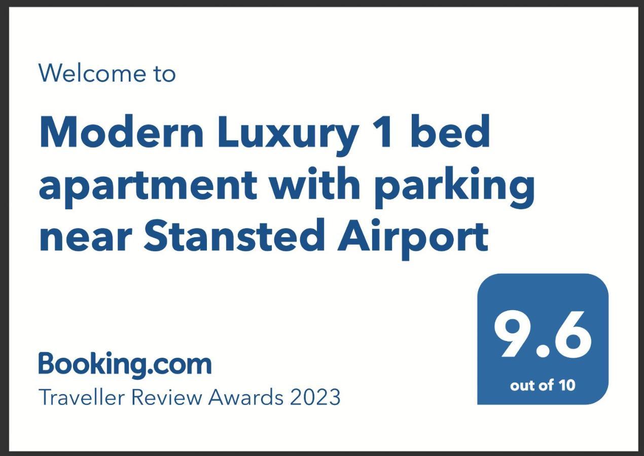 Modern Luxury 1 Bed Apartment With Parking Near Stansted Airport สแตนสเต็ด เมาท์ฟิทเช็ต ภายนอก รูปภาพ